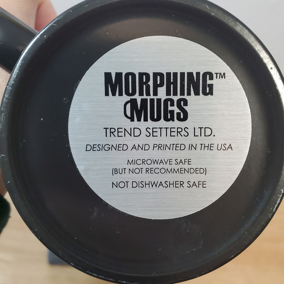 DC Comics Aquaman Color Changing Coffee Mug - Picture 5 of 8